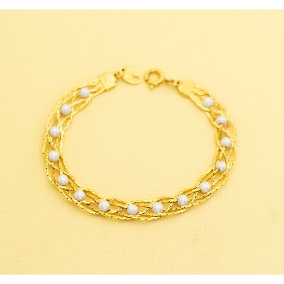 Vintage Egyptian Weaved Faux Pearl Bracelet by Avon 7 Inch i24 - Picture 1 of 3